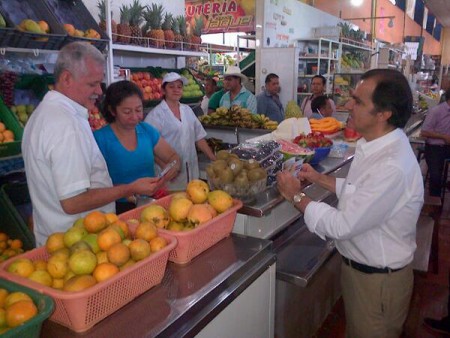 Oiz en la Plaza de Mercado Socorro, Santander 